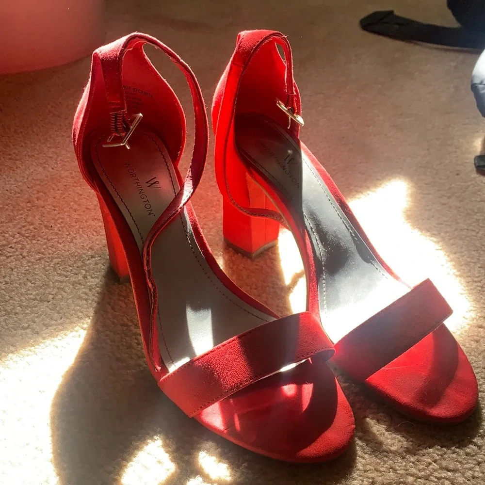 Red Heels - Picture 1 of 4